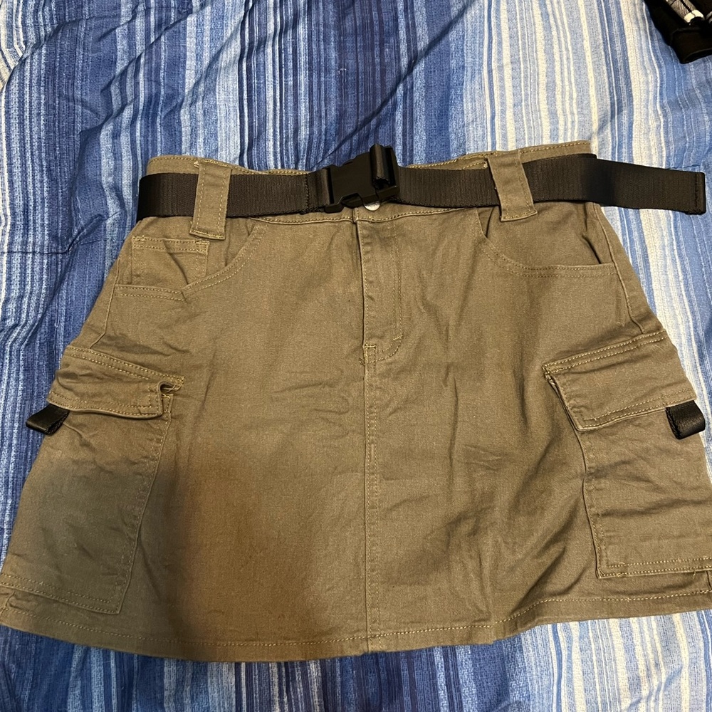 Seatbelt Olive Green Cargo Skirt